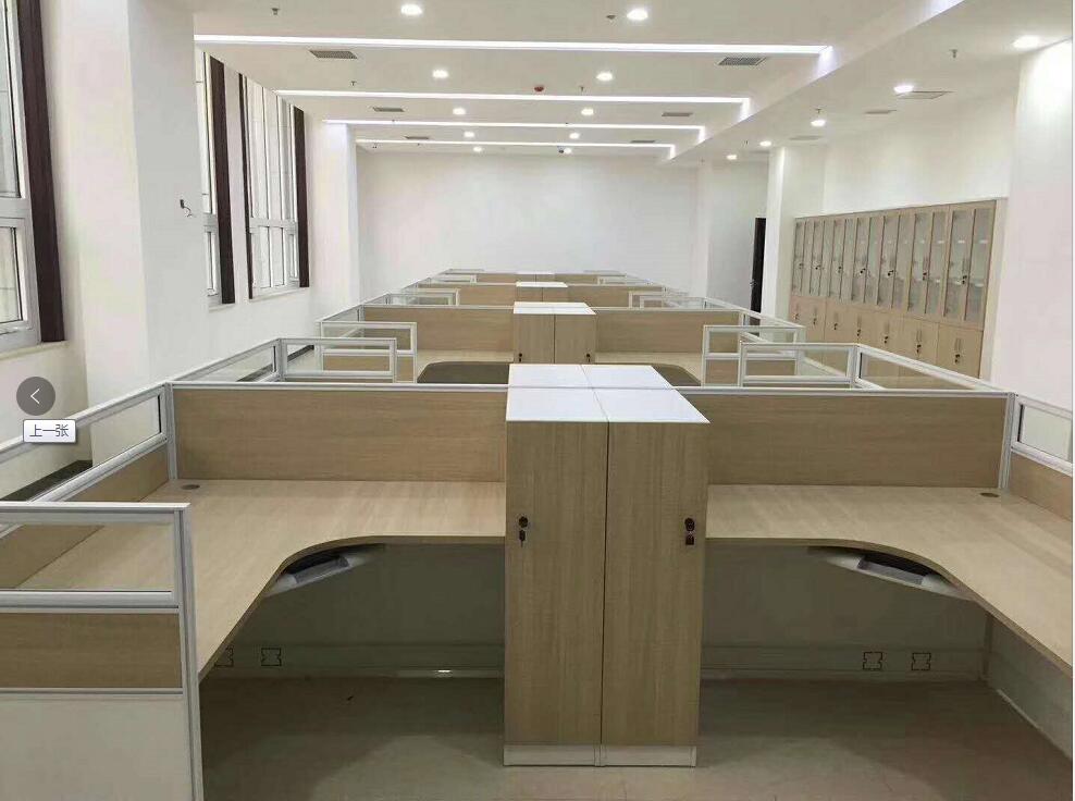 點擊查看商品:屏風工位6